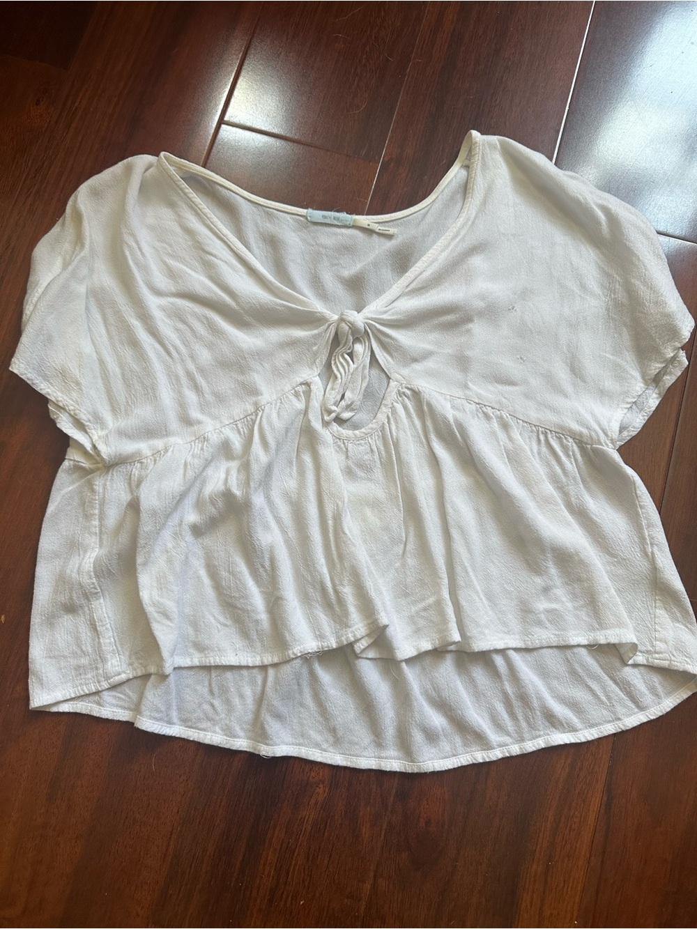 Kimchi Blue White Tie-Front Peasant Top